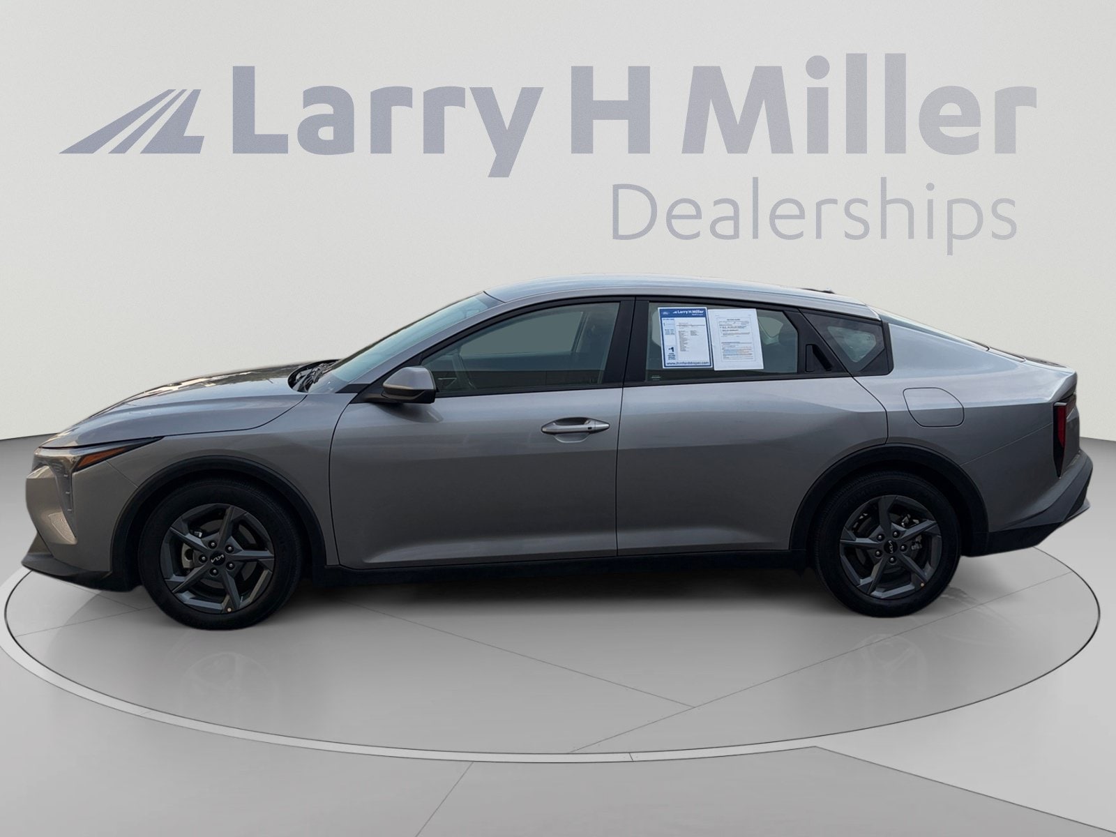 Used 2025 Kia K4 LXS with VIN 3KPFT4DE5SE147181 for sale in Draper, UT