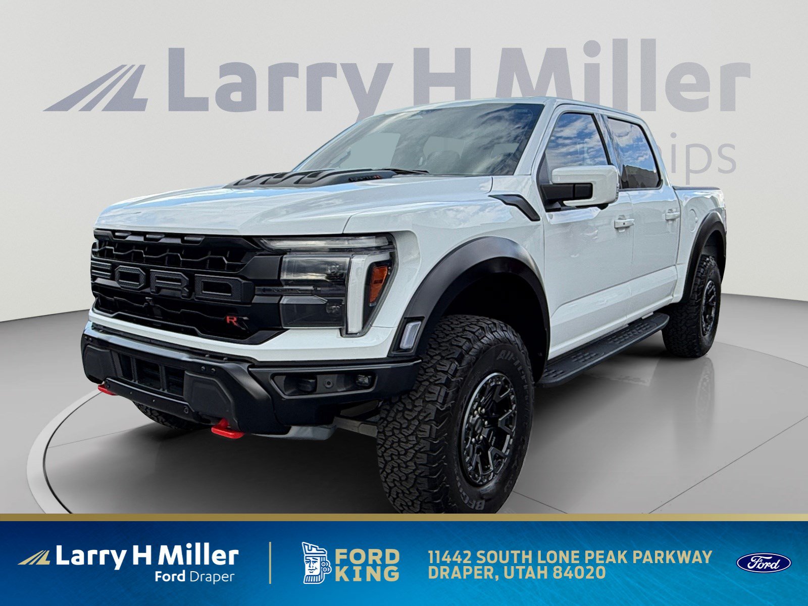 2025 Ford F-150 Raptor 4WD SuperCrew 5-1/2 Box V8 Engine