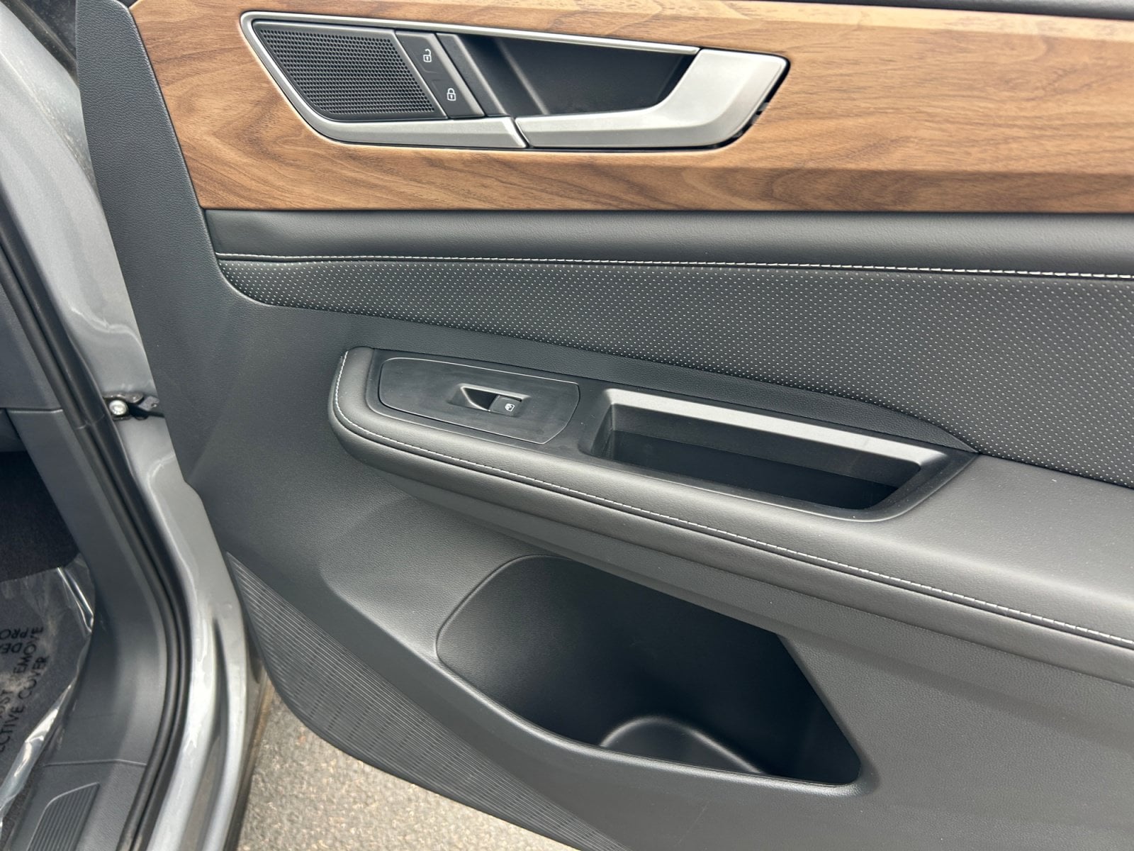 2026 Volkswagen Atlas SE - Photo 15