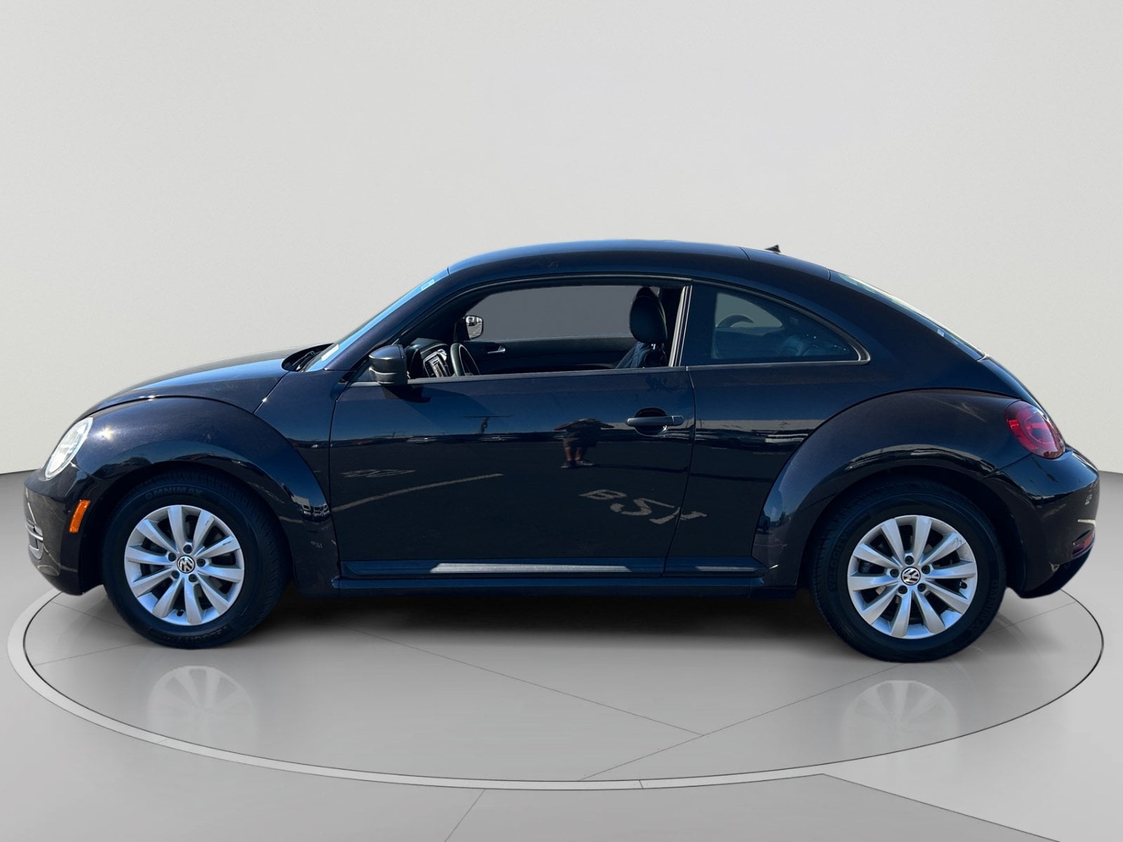 Used 2017 Volkswagen Beetle Classic with VIN 3VWF17AT8HM623588 for sale in Avondale, AZ