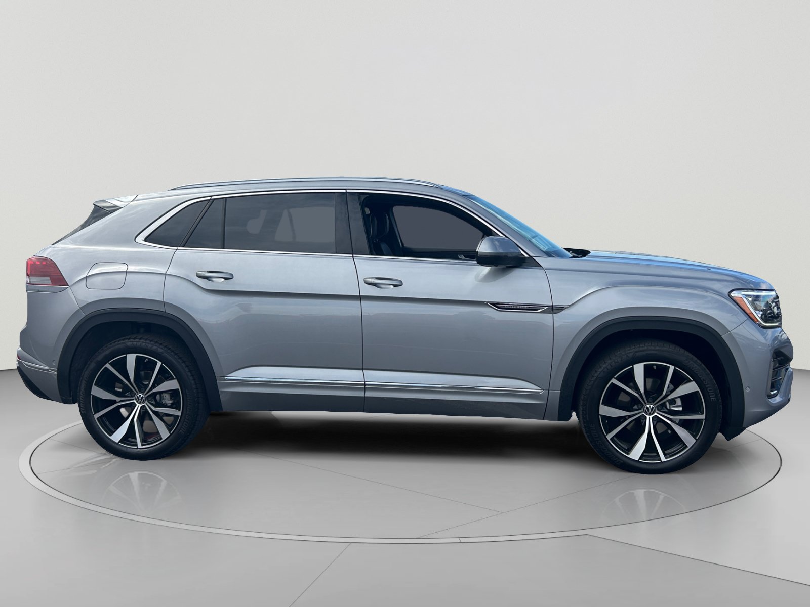 2026 Volkswagen Atlas Cross Sport SEL Premium R-LINE - Photo 6