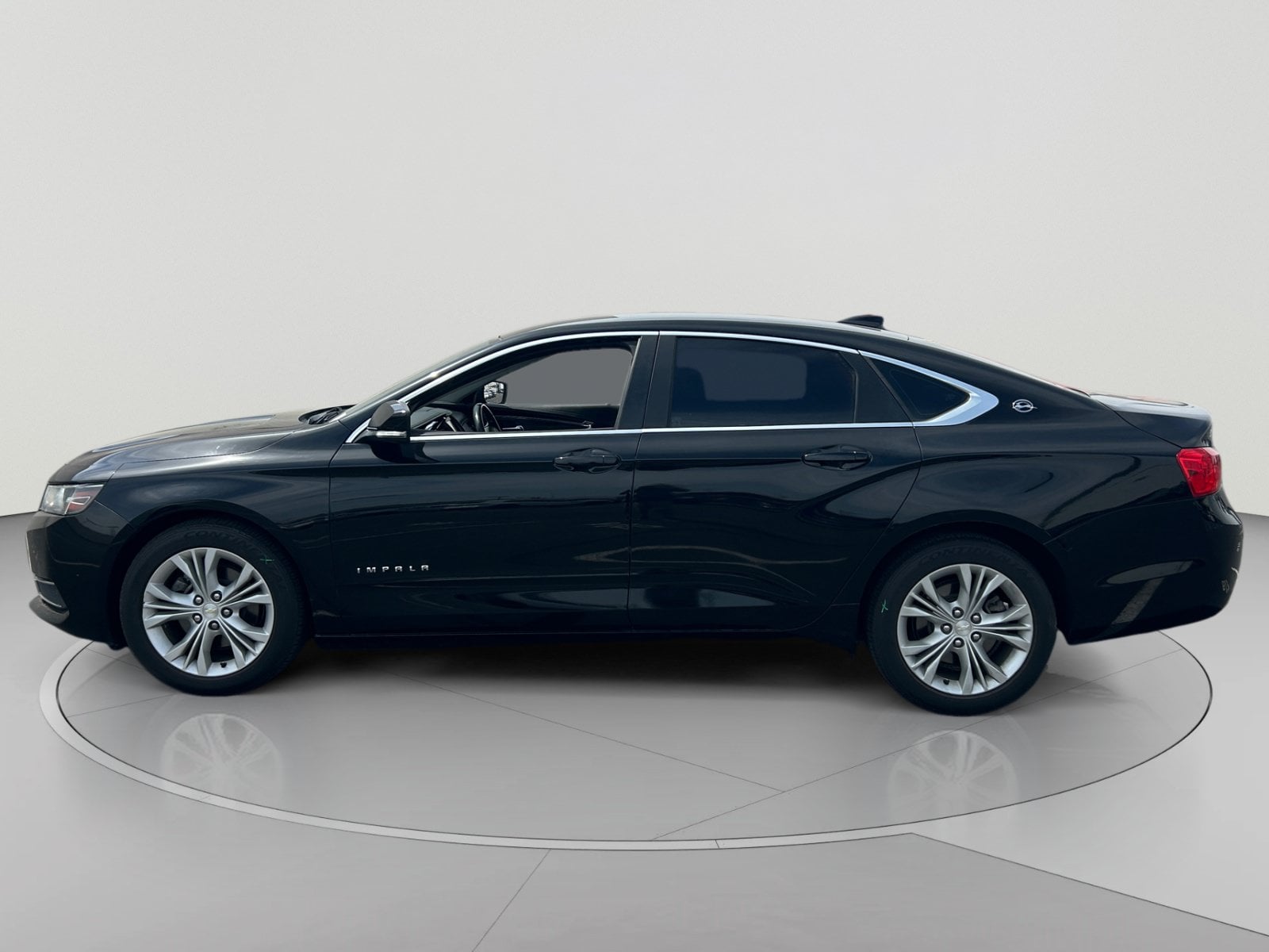 Used 2015 Chevrolet Impala 1LT with VIN 1G1115SL1FU136962 for sale in Avondale, AZ
