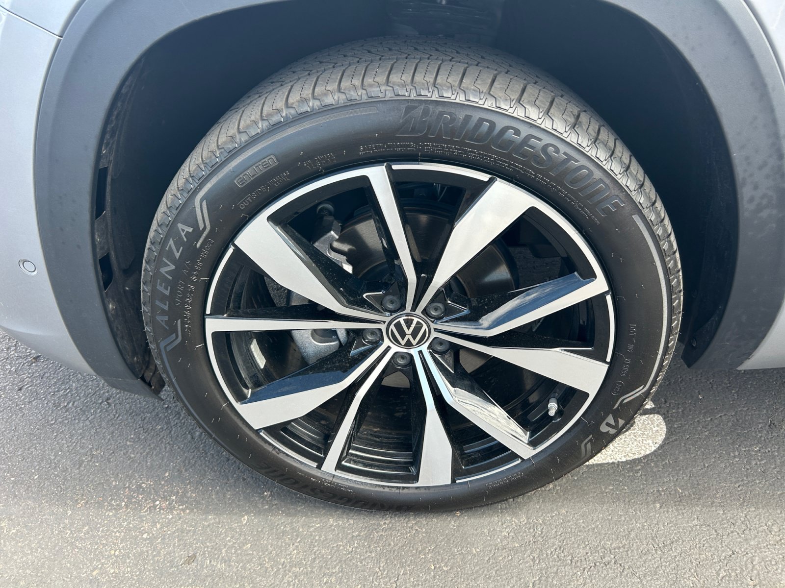 2026 Volkswagen Atlas Cross Sport SEL Premium R-LINE - Photo 25