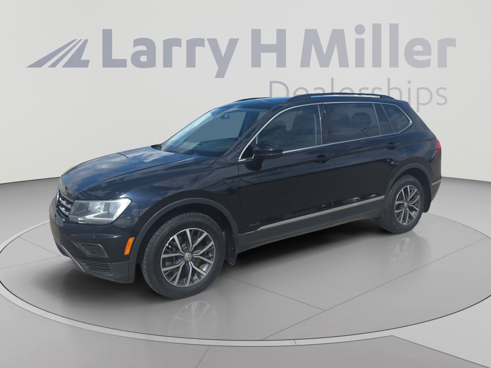 Used 2020 Volkswagen Tiguan SE SUV