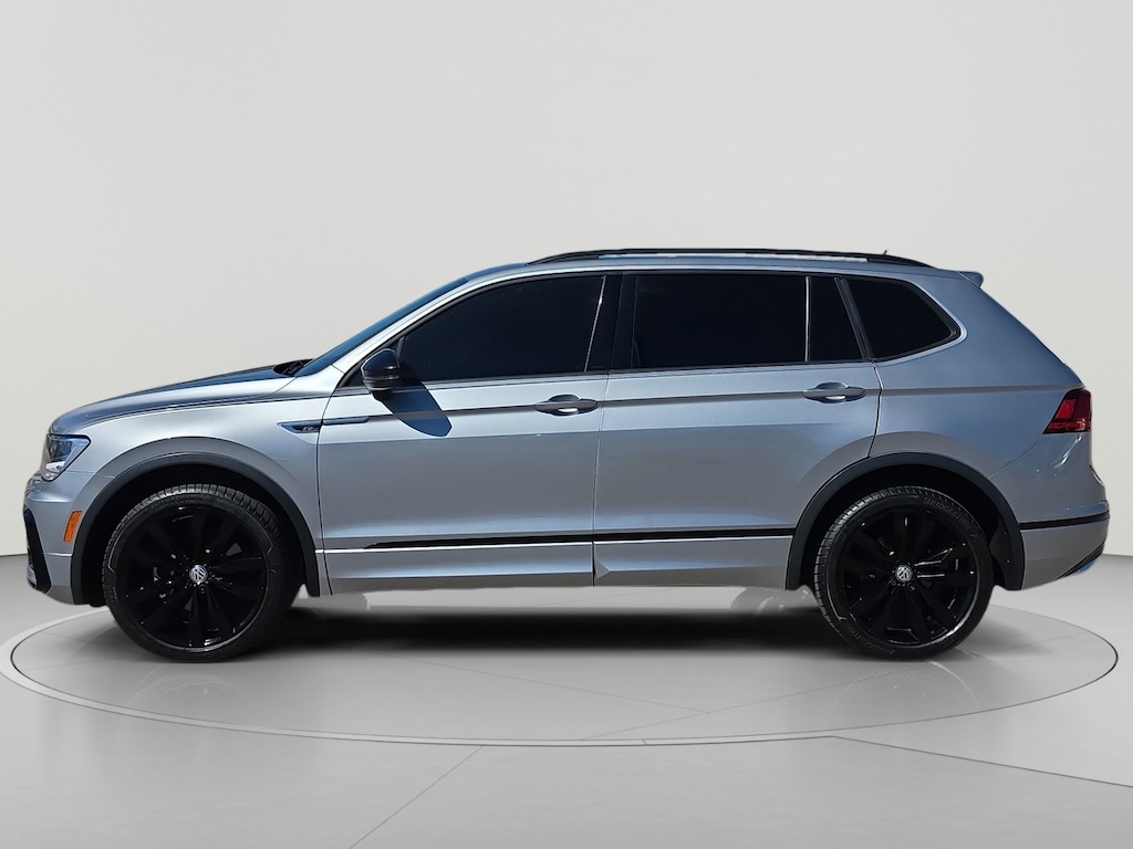 Used 2021 Volkswagen Tiguan SE SUV