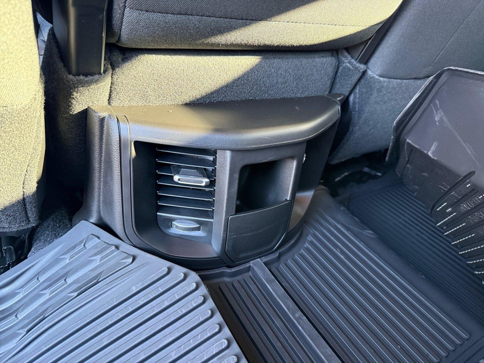 2026 RAM 3500 Tradesman - Photo 32