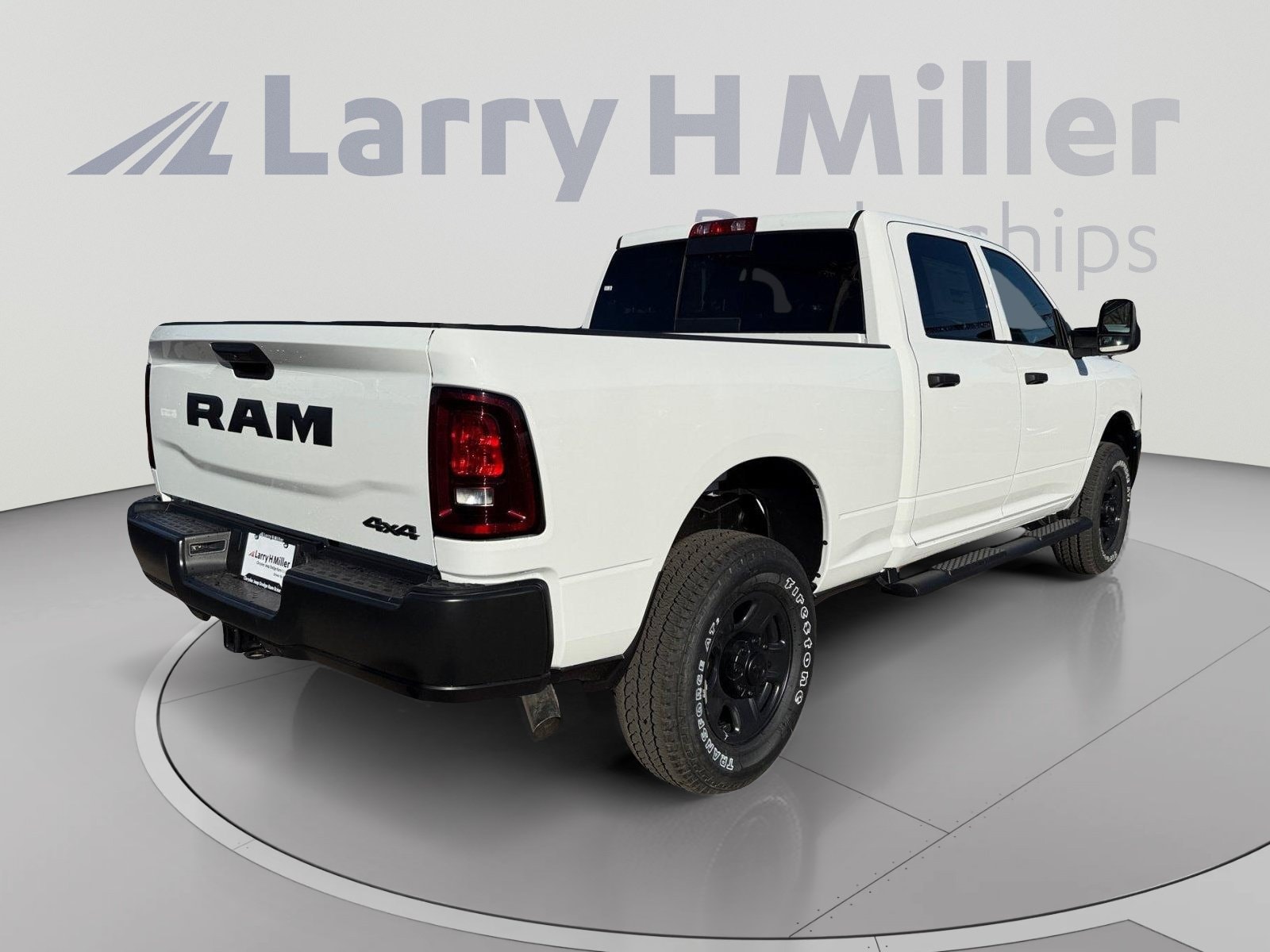 2026 RAM 3500 Tradesman - Photo 6