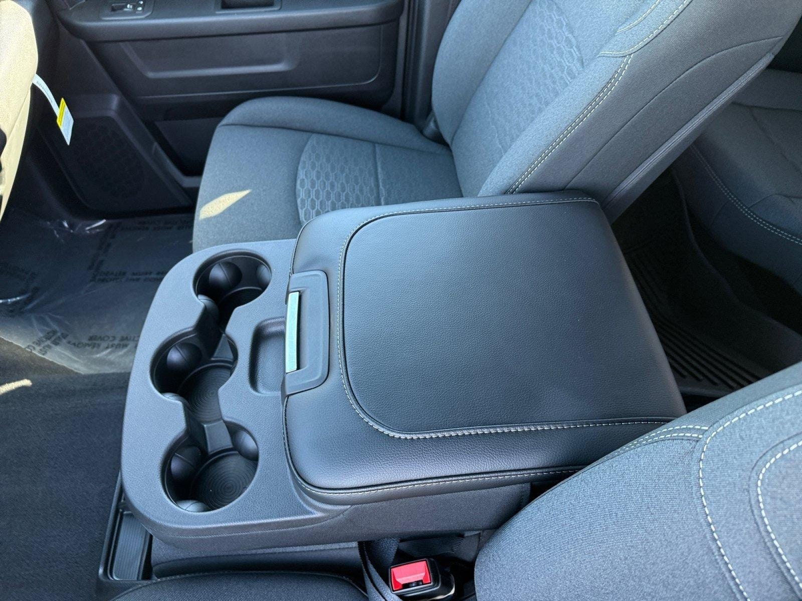2026 RAM 3500 Tradesman - Photo 16