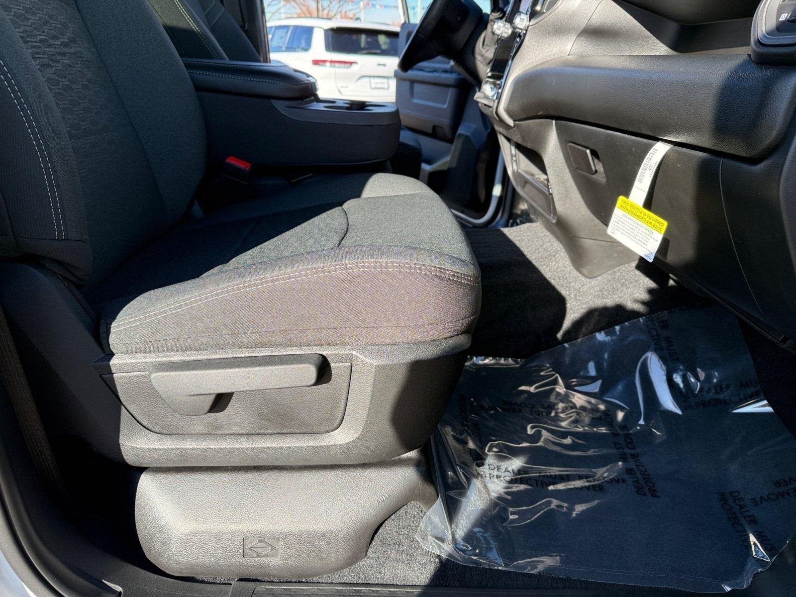 2026 RAM 3500 Tradesman - Photo 20