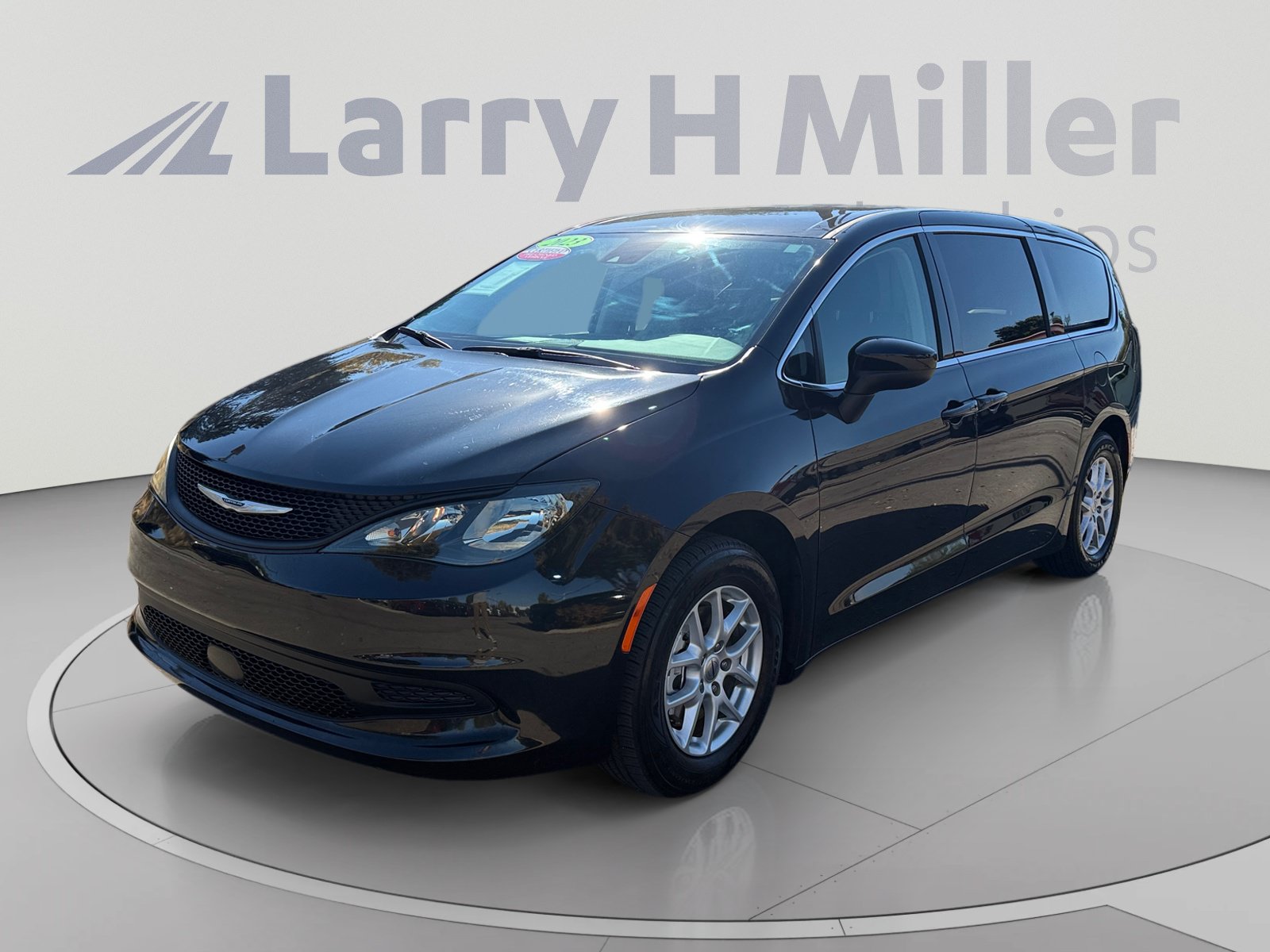 2023 Chrysler Voyager