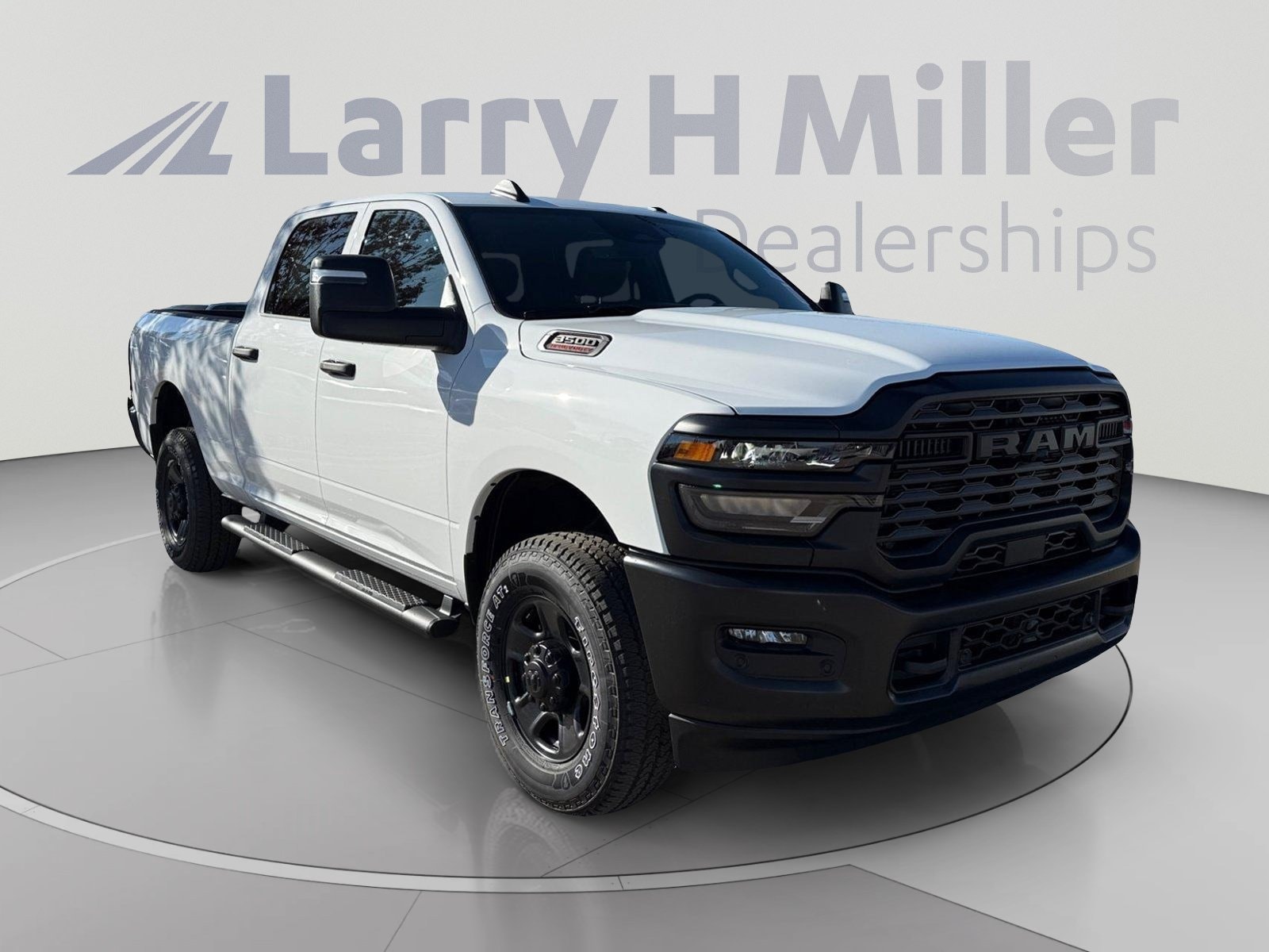 2026 RAM 3500 Tradesman - Photo 8
