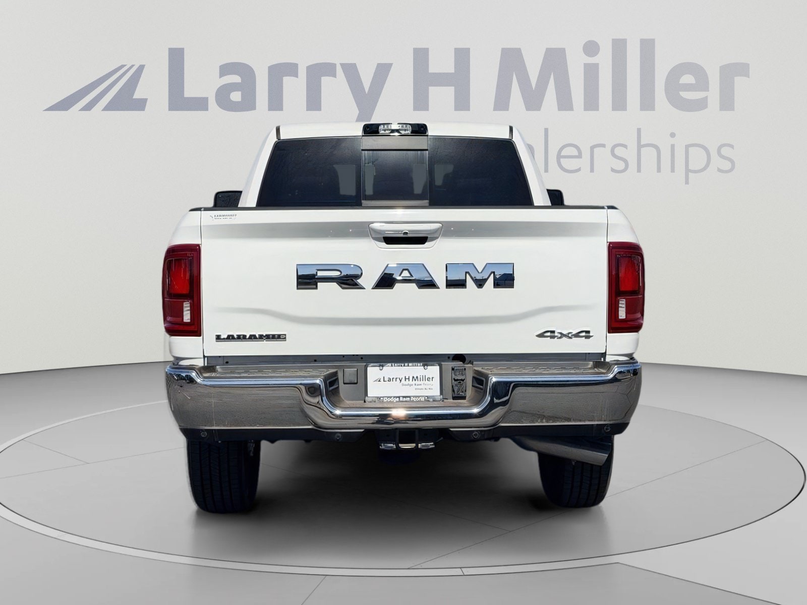 2026 RAM 2500 Laramie - Photo 6