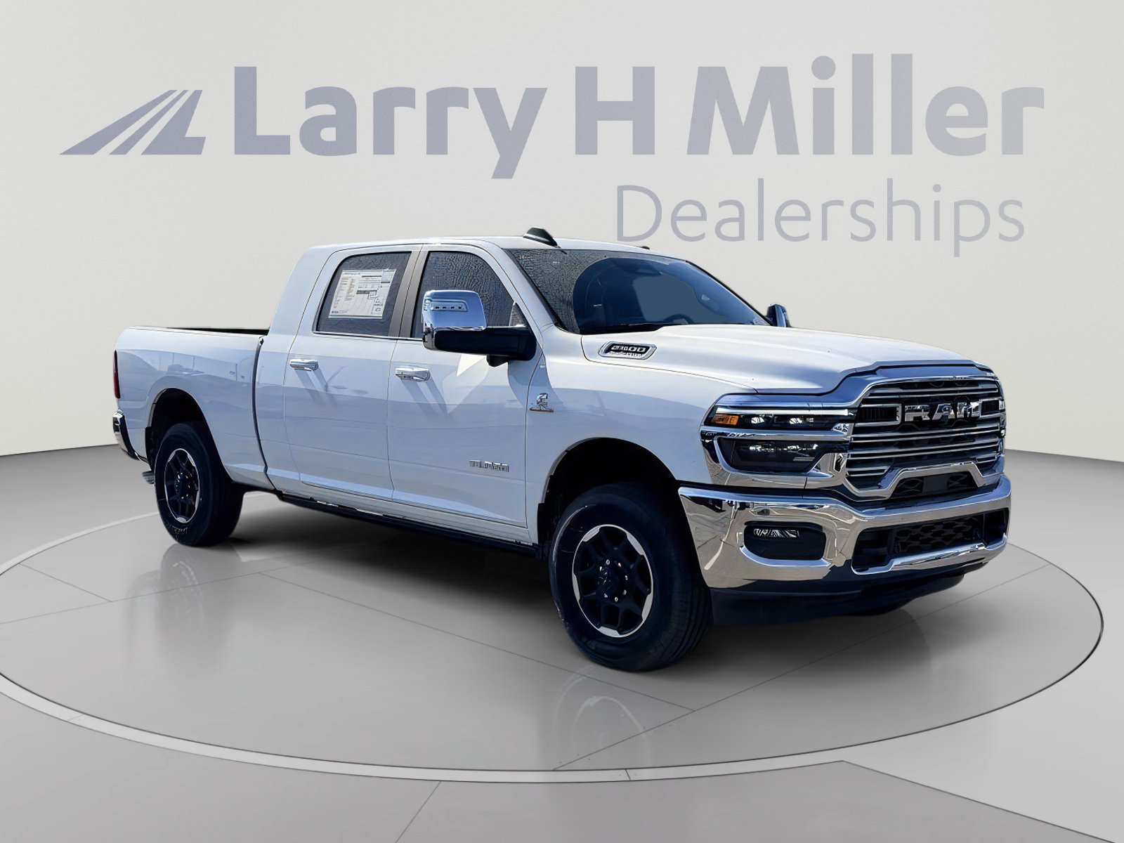 2026 RAM 2500 Laramie - Photo 9
