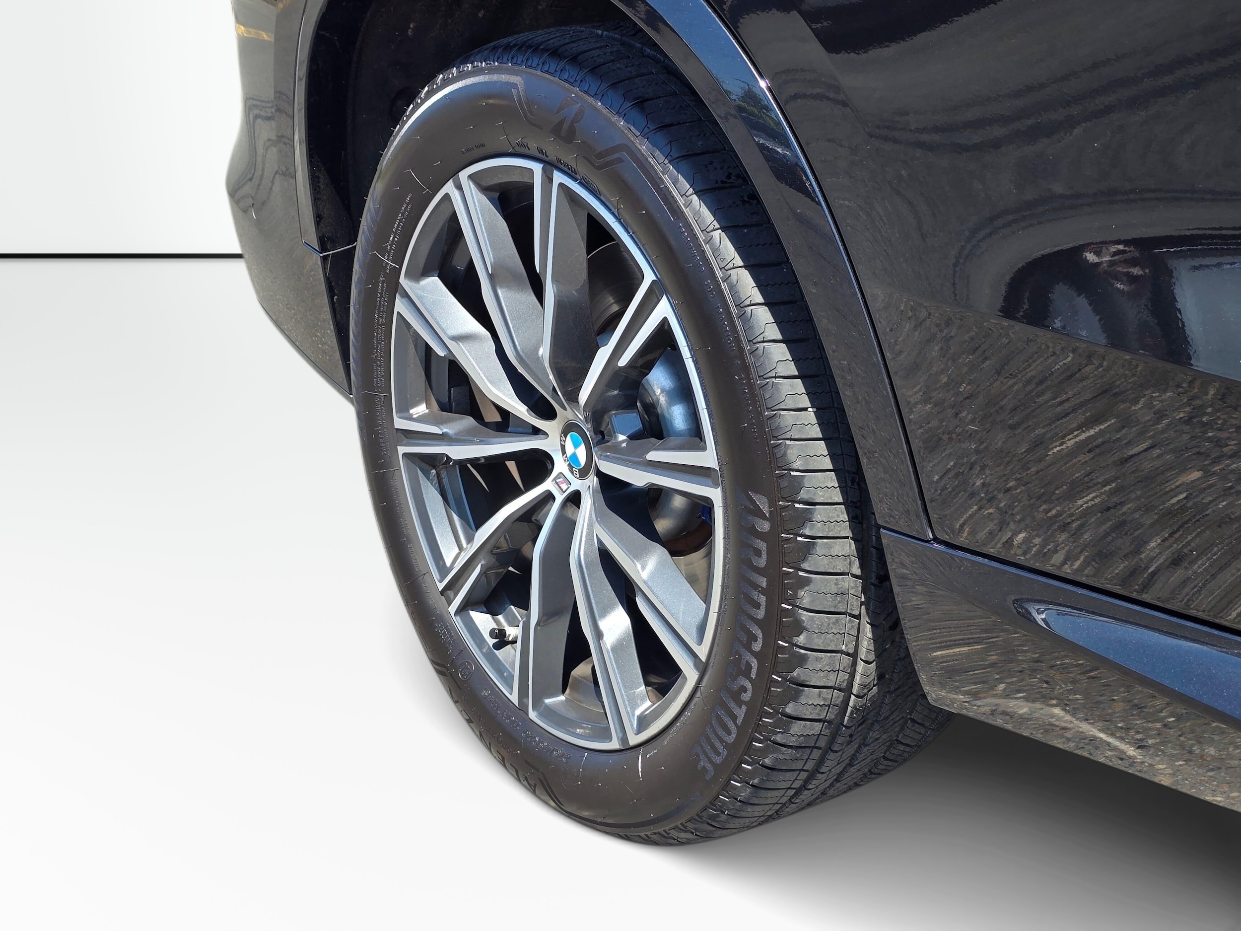 2023 BMW X5 M50i - Photo 16