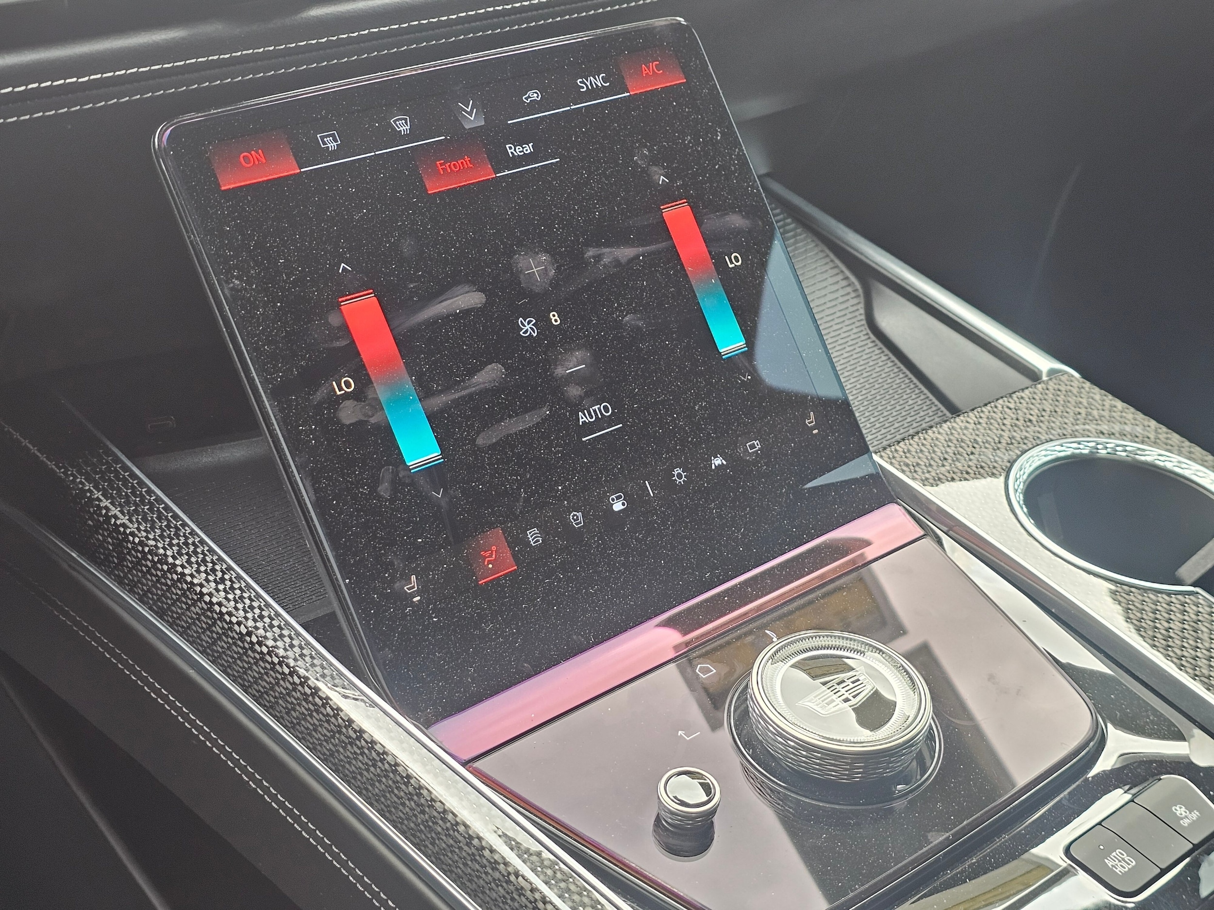2025 Cadillac Escalade V-Series - Photo 40
