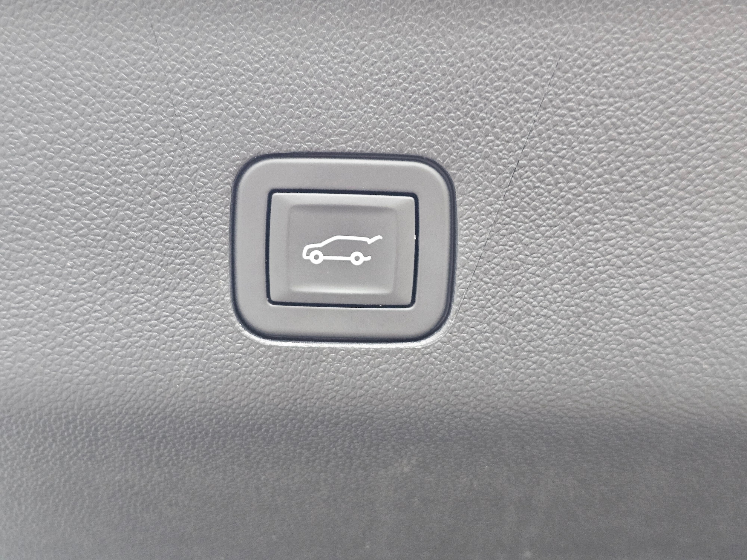 2025 Cadillac Escalade V-Series - Photo 12