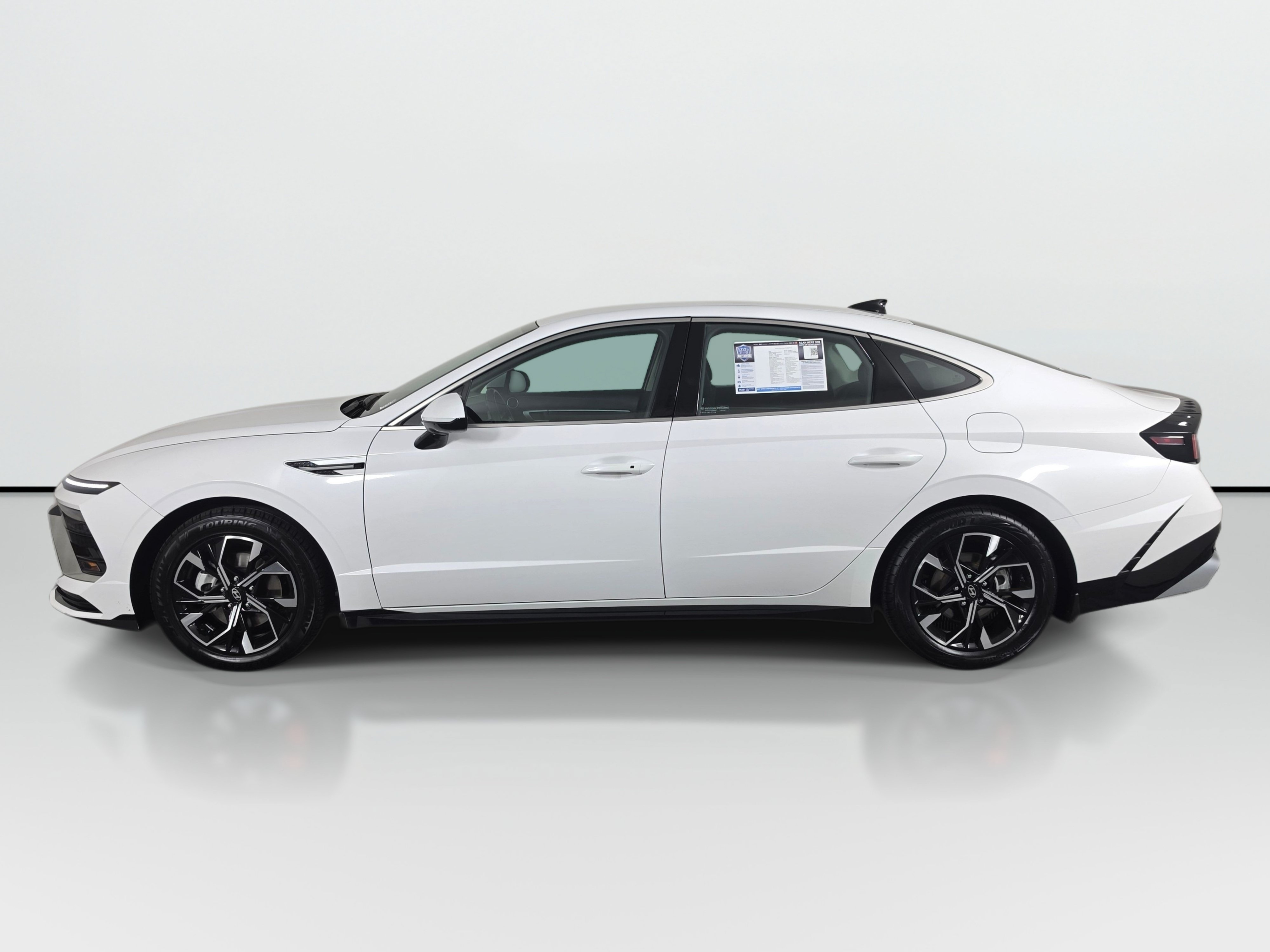 Used 2024 Hyundai Sonata SEL Sedan