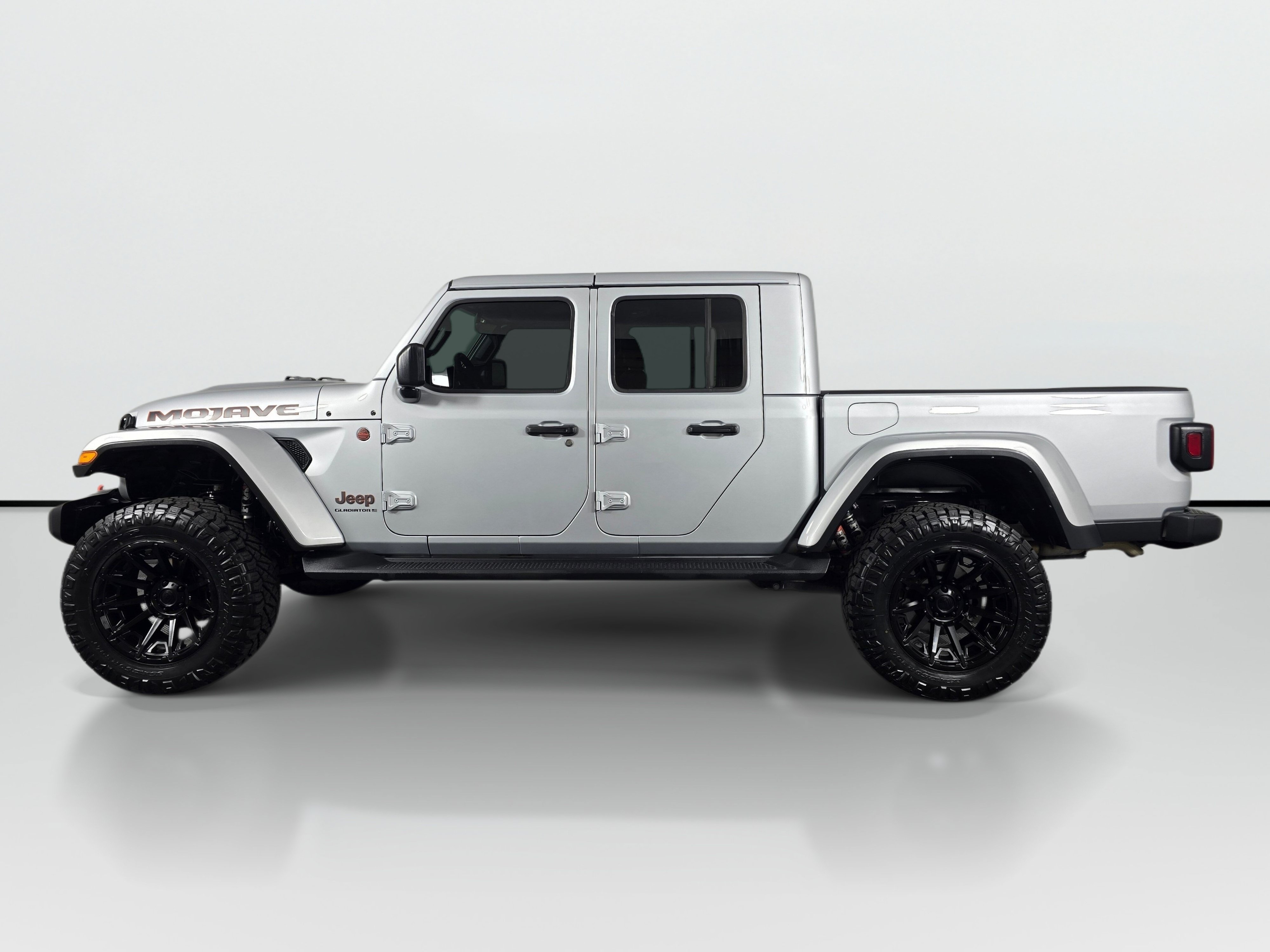 Used 2023 Jeep Gladiator Mojave Truck Crew Cab