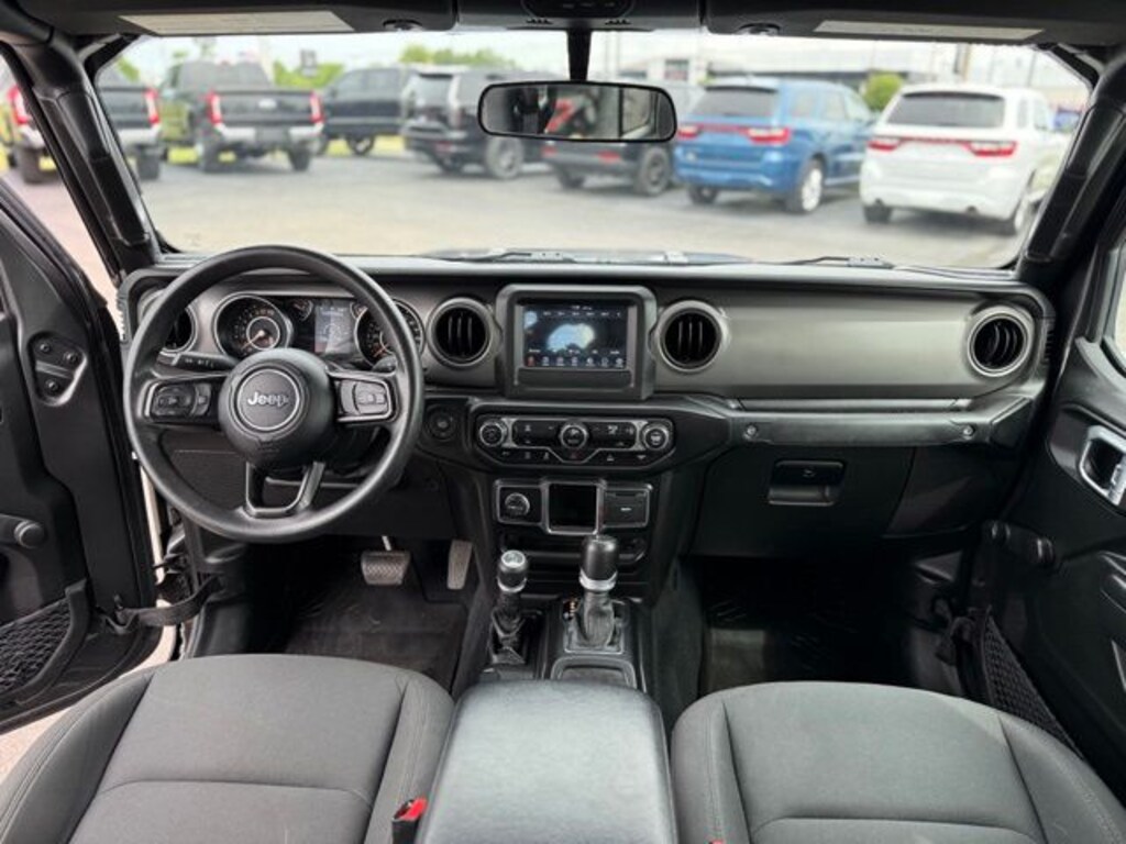 Certified 2022 Jeep Gladiator Sport Truck