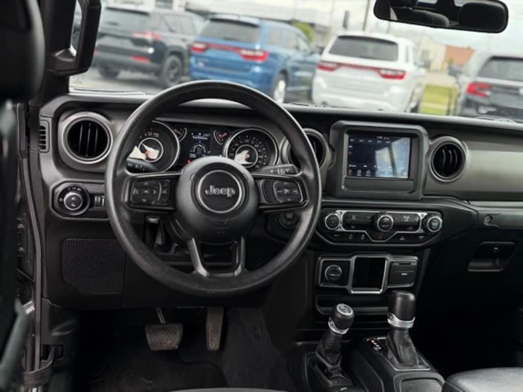 Certified 2022 Jeep Gladiator Sport Truck