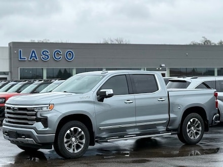 Featured used 2025 Chevrolet Silverado 1500 High Country Truck 1GCUKJE81SZ242486 for sale in Fenton, MI
