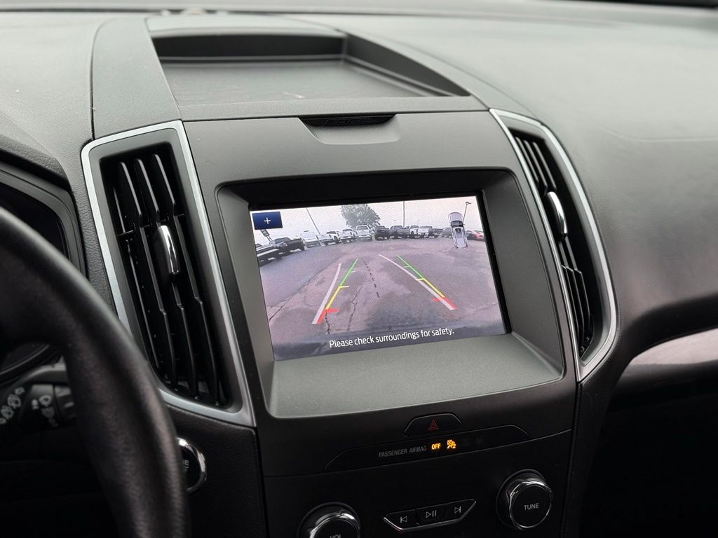 Used 2020 Ford Edge SE SUV