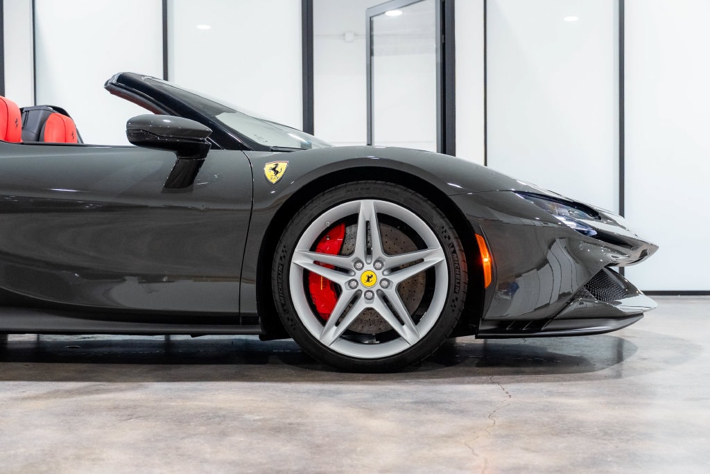 2024 Ferrari SF90 Base - Photo 8