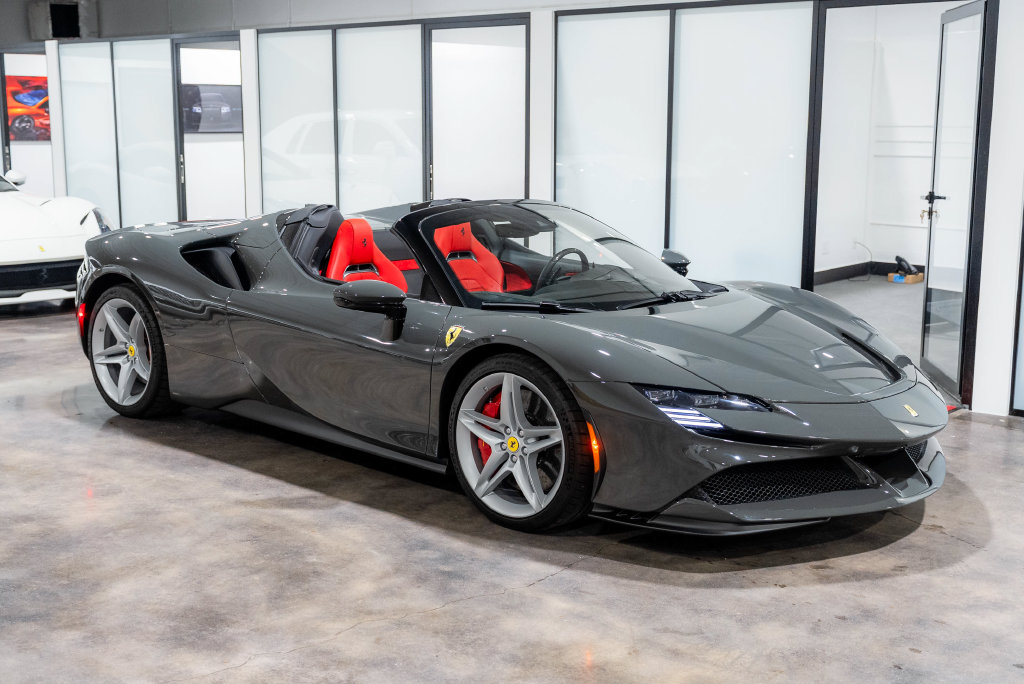 2024 Ferrari SF90 Base - Photo 6
