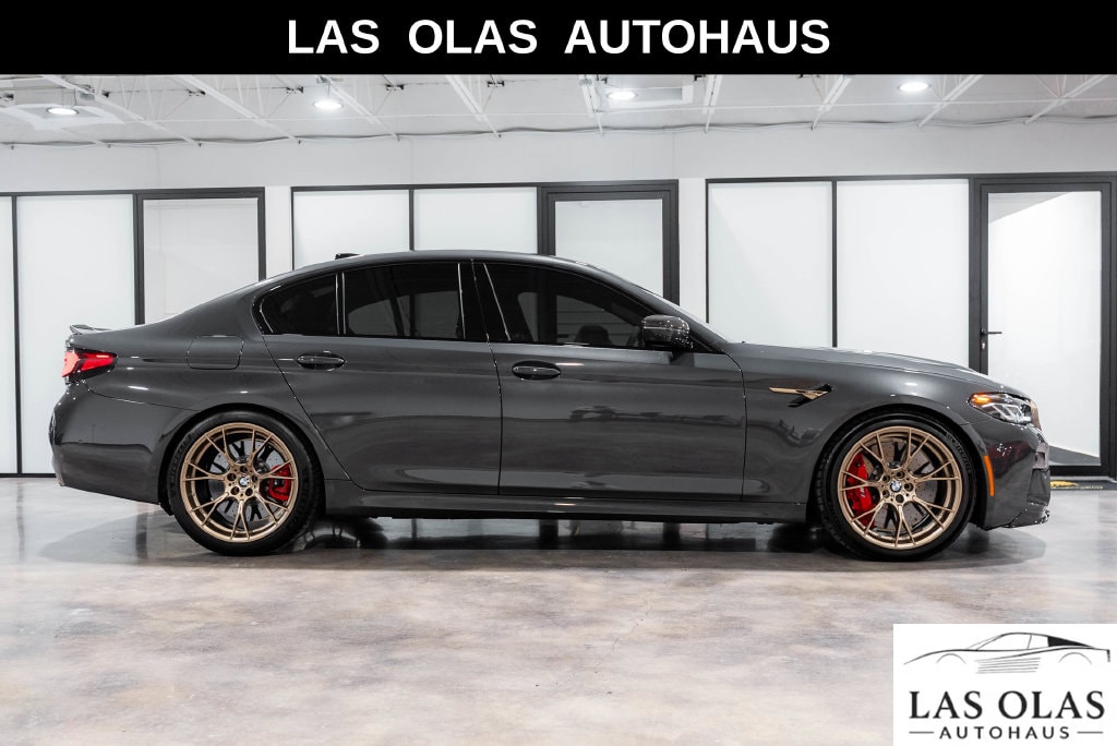 2022 BMW M5