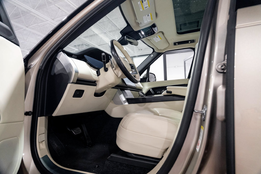 2024 Land Rover Range Rover SE - Photo 40