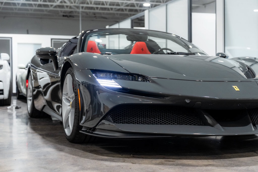 2024 Ferrari SF90 Base - Photo 9