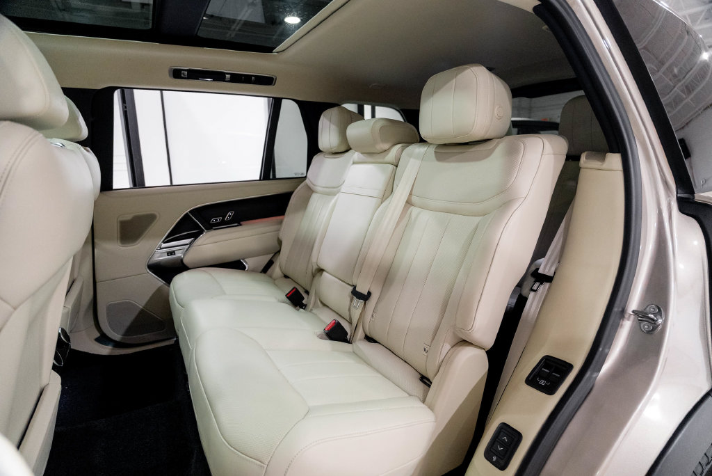 2024 Land Rover Range Rover SE - Photo 68