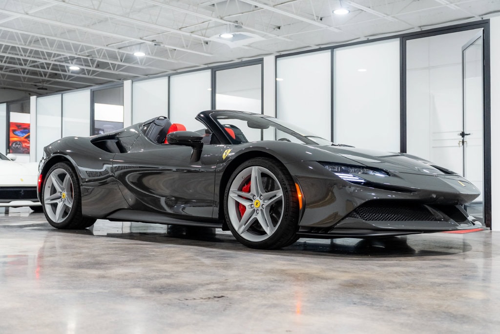 2024 Ferrari SF90 Base - Photo 5