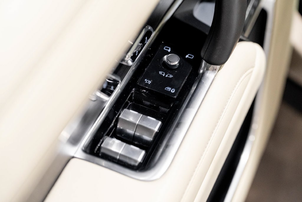 2024 Land Rover Range Rover SE - Photo 37