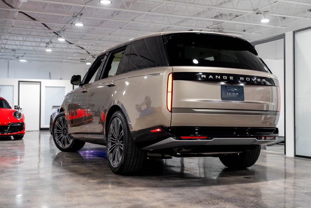 2024 Land Rover Range Rover SE - Photo 7