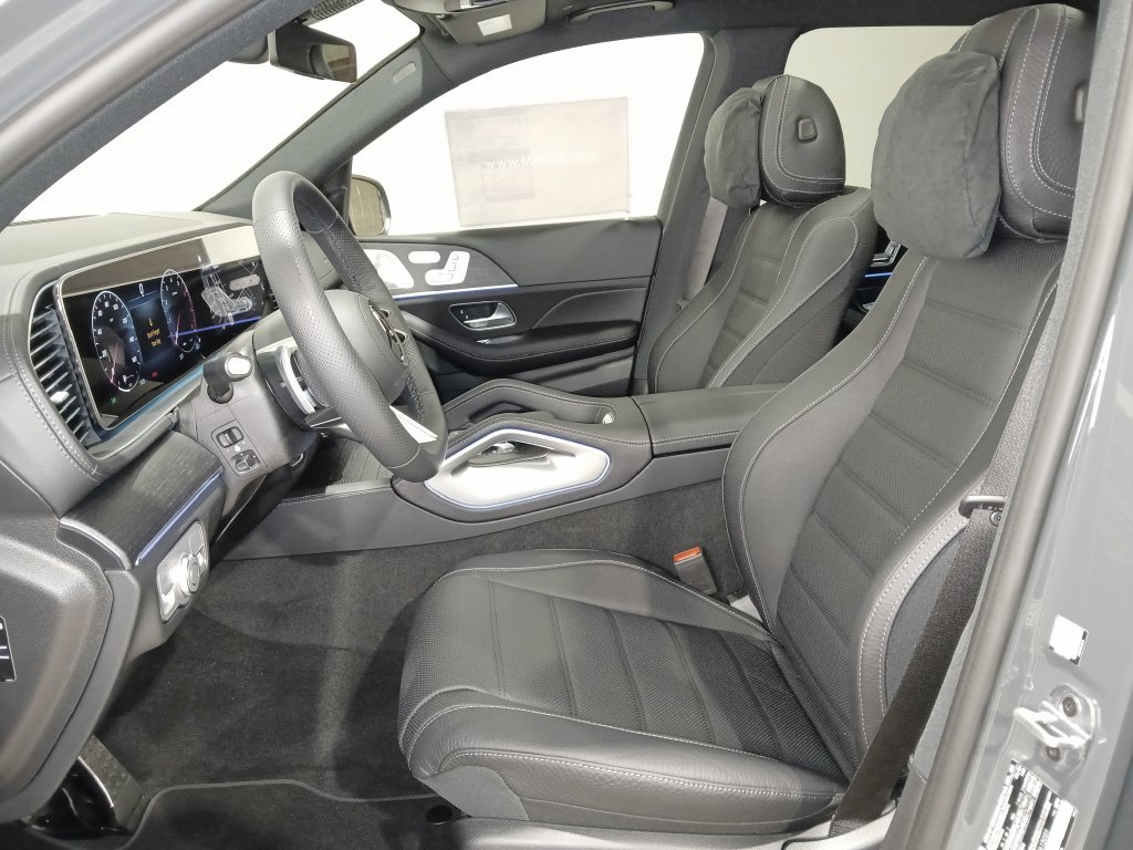2026 Mercedes-Benz GLS Base - Photo 10