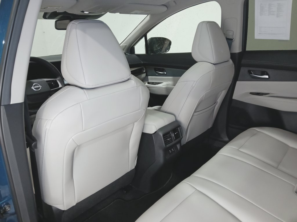 2025 Nissan Murano SL - Photo 14