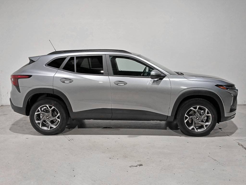 2026 Chevrolet Trax LT - Photo 7