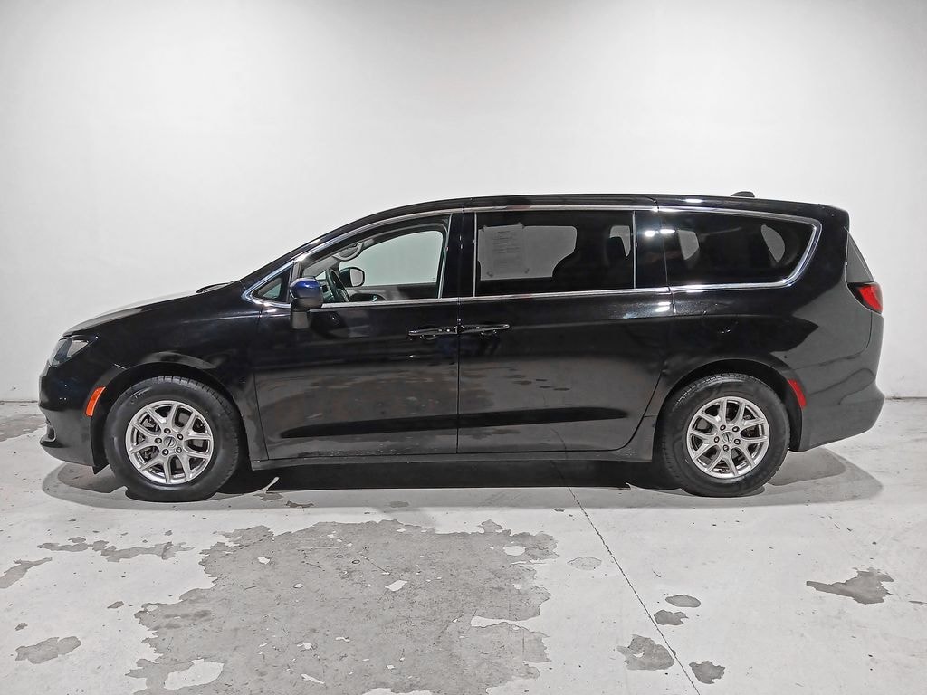 Used 2024 Chrysler Voyager LX Minivan/Van