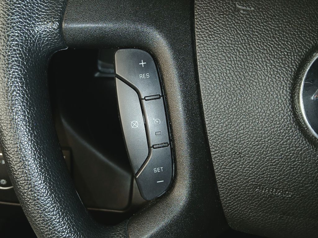 2025 Chevrolet Express Cargo Work Van - Photo 16