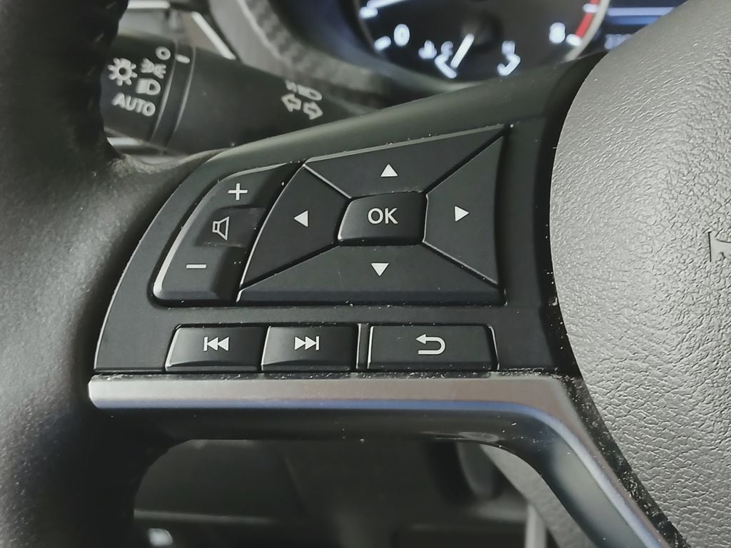 2025 Nissan Sentra SV - Photo 26
