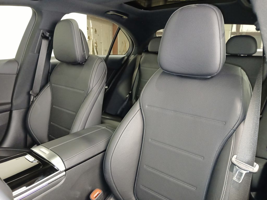 2026 Mercedes-Benz C-Class Sedan C 300 - Photo 9