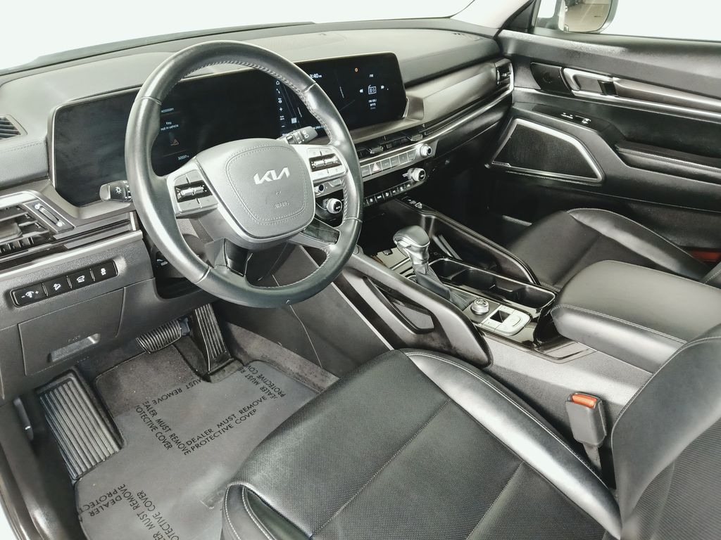 2025 Kia Telluride S - Photo 17