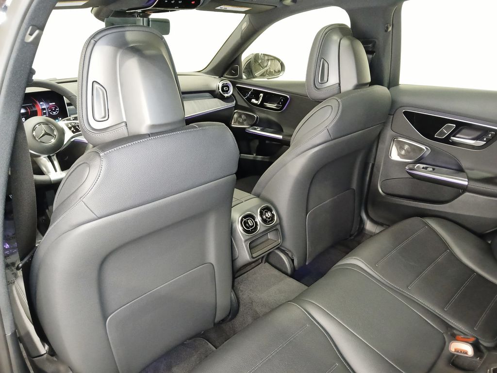 2026 Mercedes-Benz C-Class Sedan C 300 - Photo 13