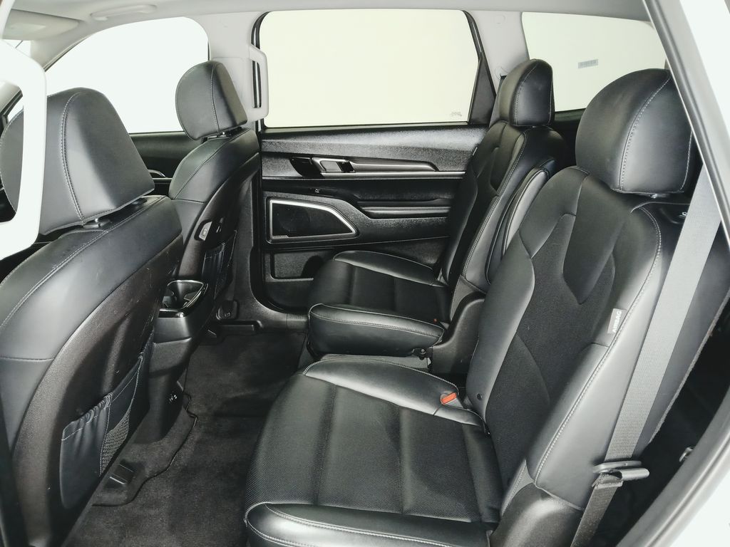 2025 Kia Telluride S - Photo 12