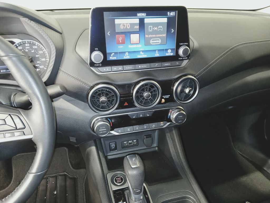 2025 Nissan Sentra SV - Photo 17