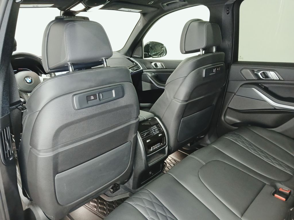 2023 BMW X5 M50i - Photo 15
