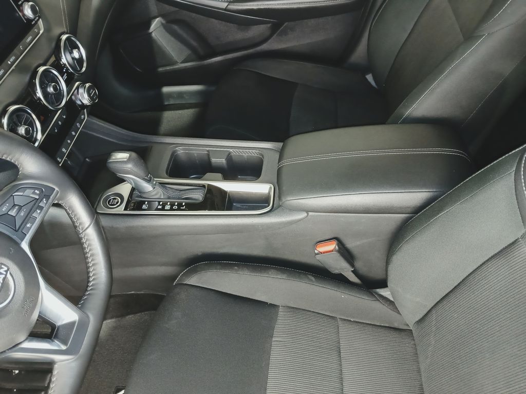 2025 Nissan Sentra SV - Photo 16