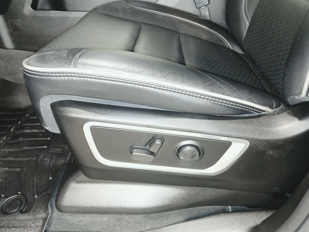 2022 RAM Ram 1500 Pickup Laramie - Photo 17