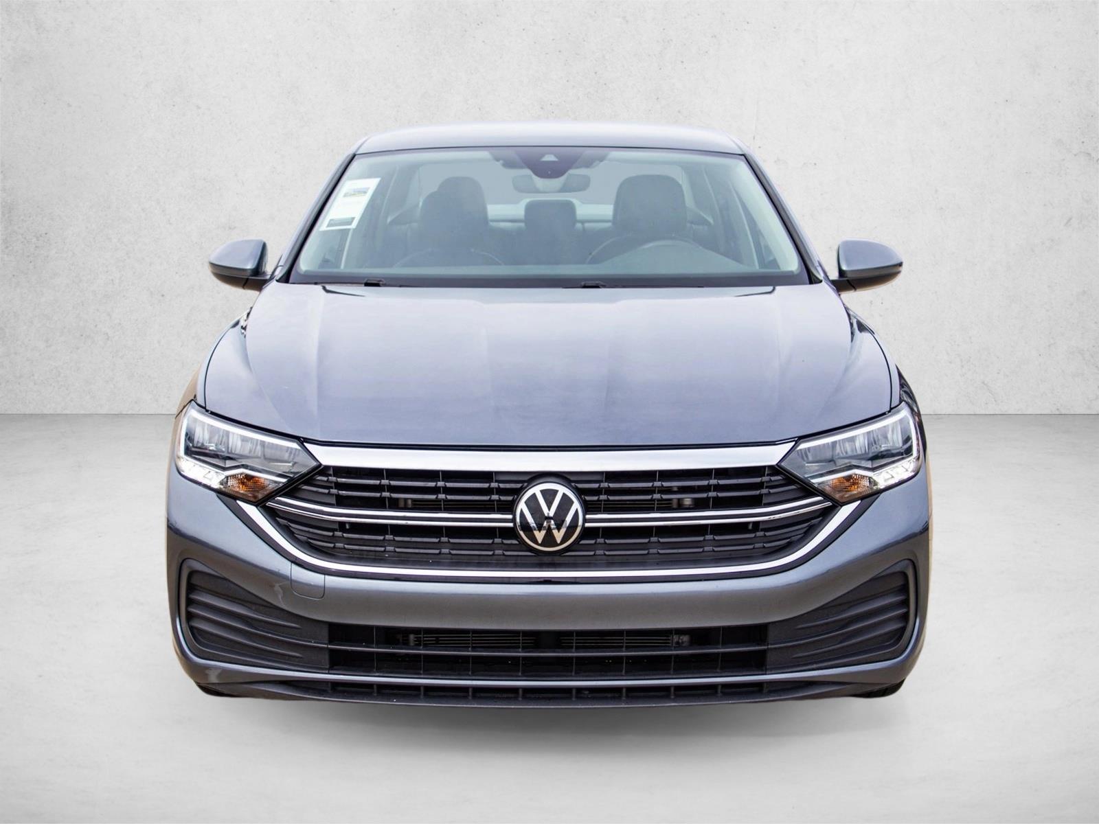 Used 2024 Volkswagen Jetta SE 4dr Car